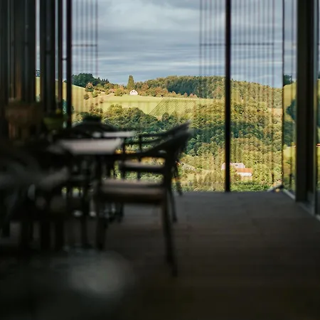 Weinrefugium Brolli Hotel