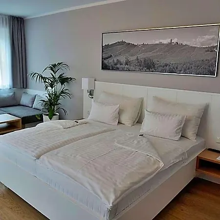 Hotel Weinrefugium Brolli 4*