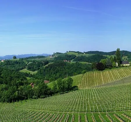 Weinrefugium Brolli Hotel