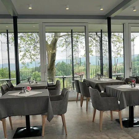 Hotel Weinrefugium Brolli