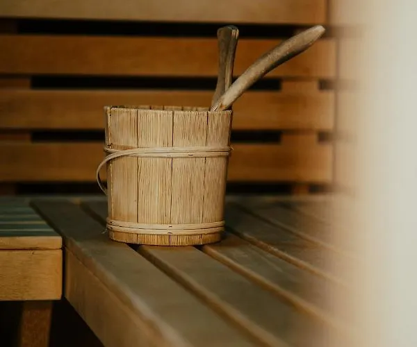 Weinrefugium Brolli 호텔 게믈리츠