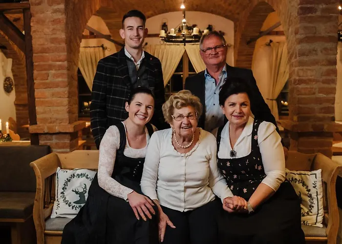 Hotel Weinrefugium Brolli 4*